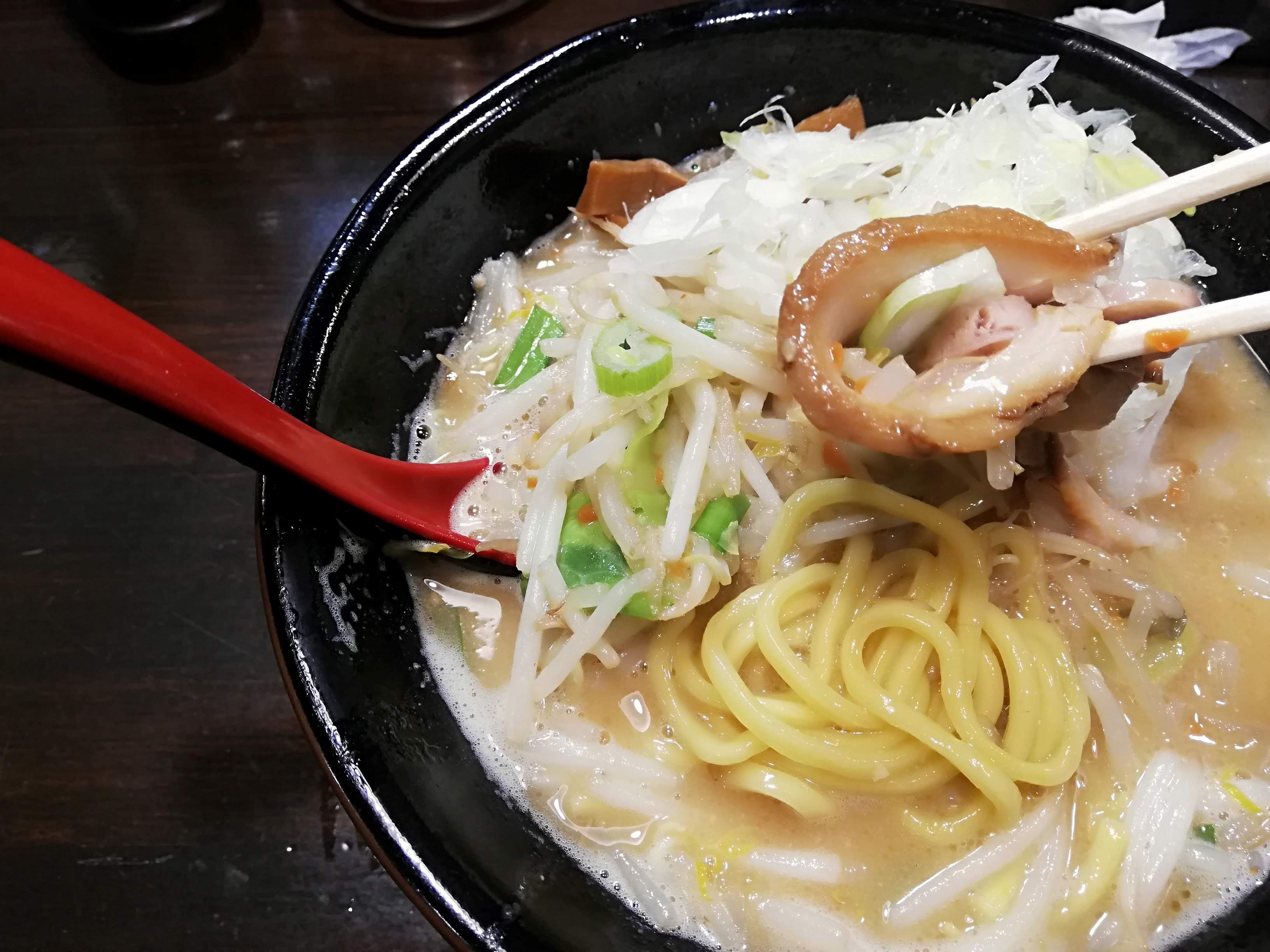 行列必至 池袋の麺処花田の味噌ラーメンを食べてきた 鴻巣ダイアリー